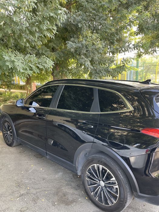 Продается своя машина срочно Haval jolion