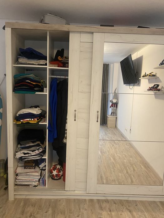 Dressing culoare deschisă
