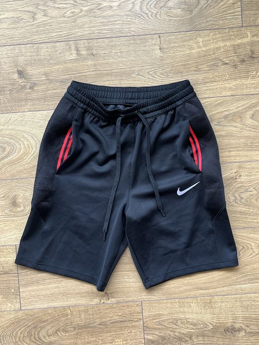 NIKE Therma Flex Showtime Basketball Shorts - Нови размер М / Оригинал