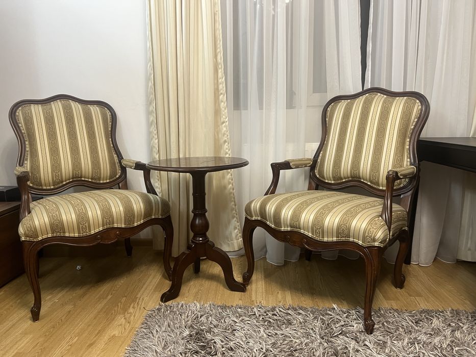 Vand set fotolii ,masuta lemn 4850 ron
