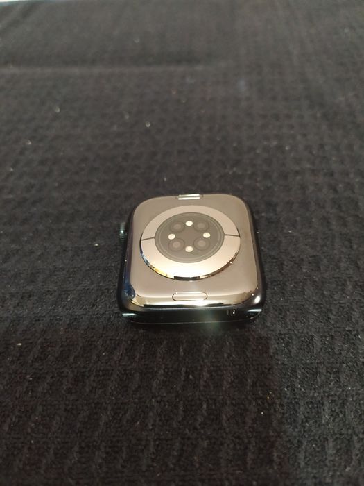 Apple Watch Series 8, 45mm (ёмкость–100%)