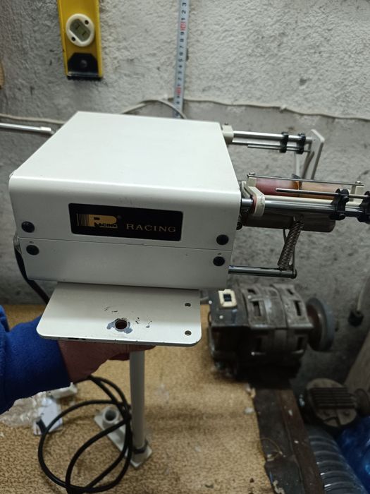 Електрически пулер за подаване на ластик и силикон