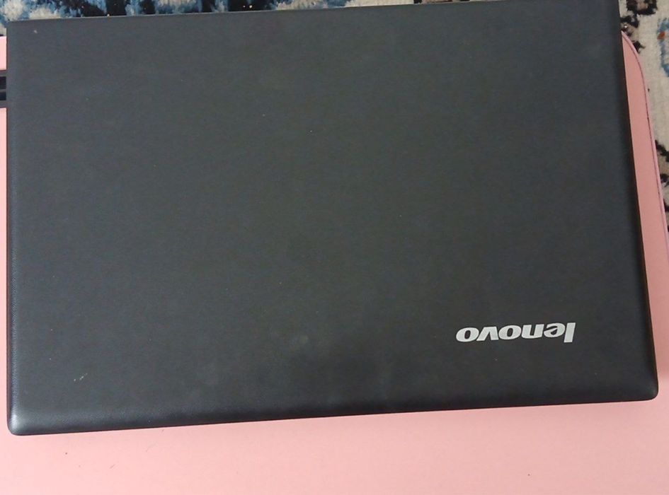 Срочно ноутбук сотилади пул зарирлигидан