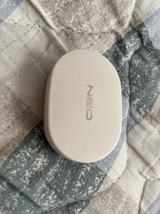 Продам наушники Neo