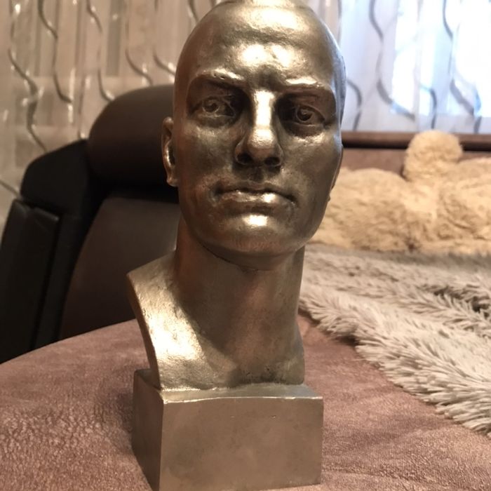 Бюст Ленин, Есенин, Маяковский