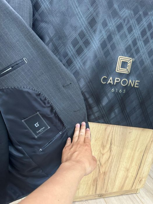 Тройка кастюм сатылады.