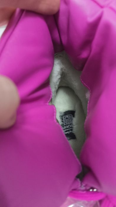 Новые зимние кроссовки 38