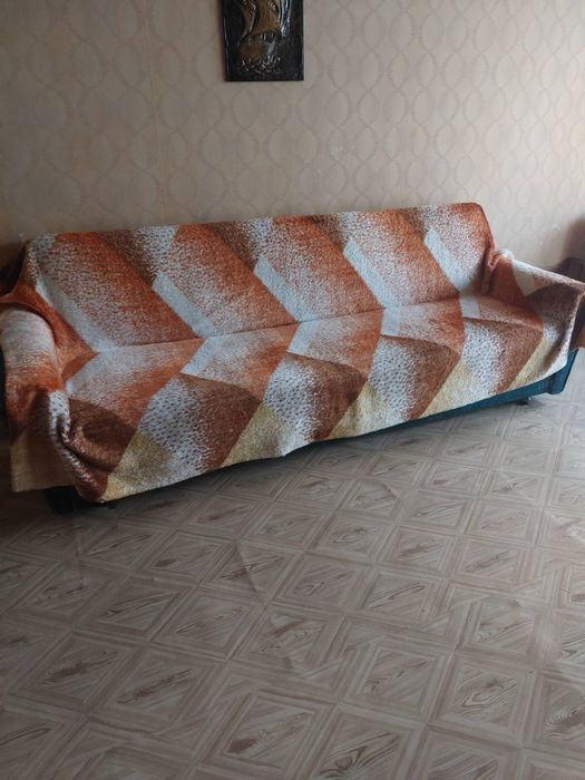 Подаряват се  секция и диван