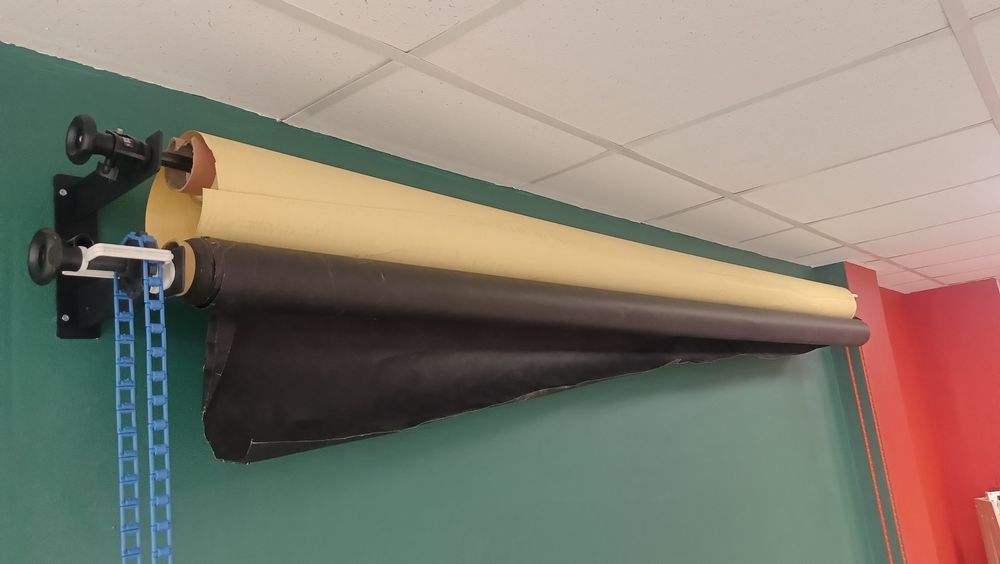 Крепление бумажного фона