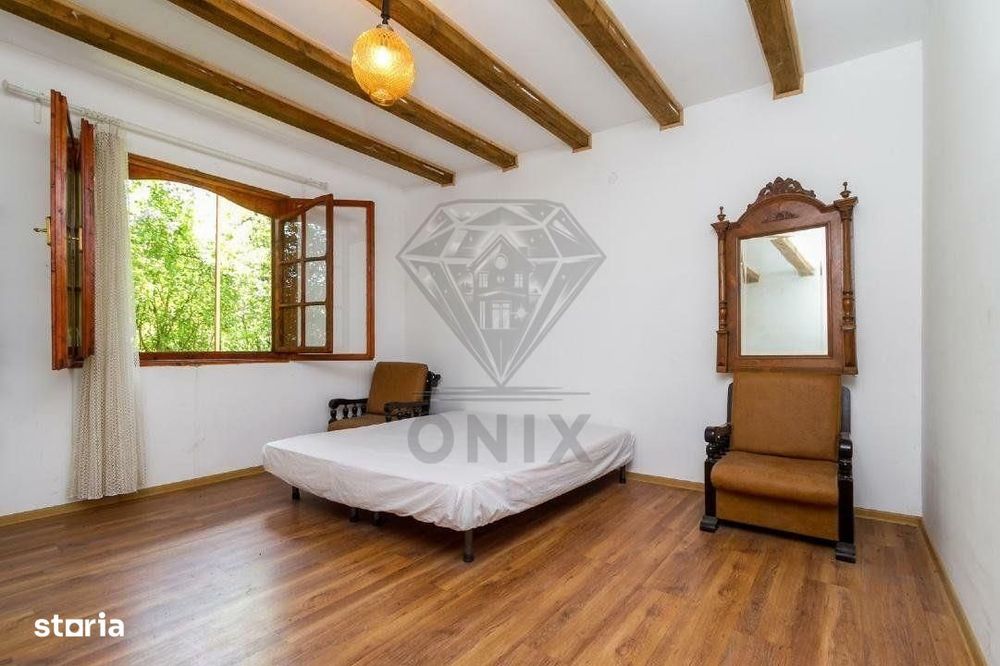 Vila deosebita cu 7 camere si 5 bai, 4290 mp teren, vedere panoramica