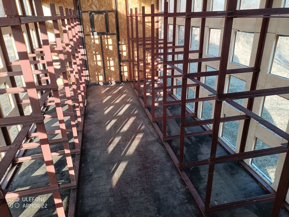 Rastel apicol pavilion