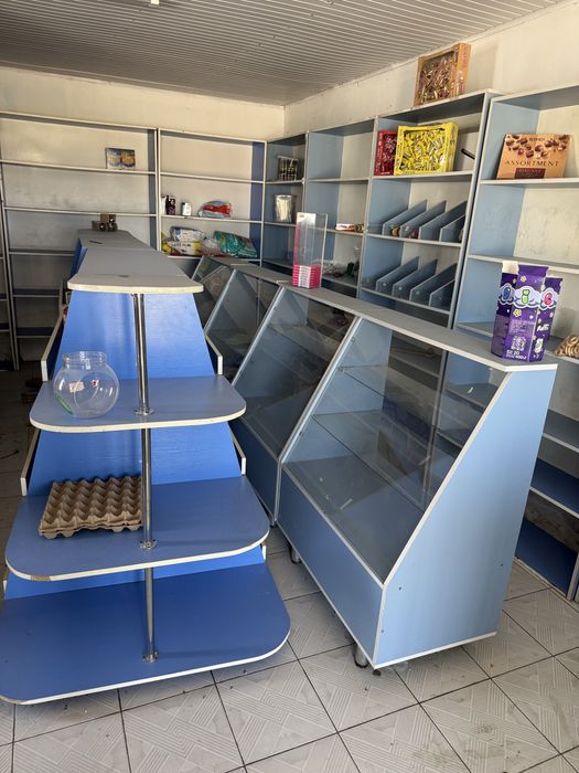 Магазинге қажетті полкалар