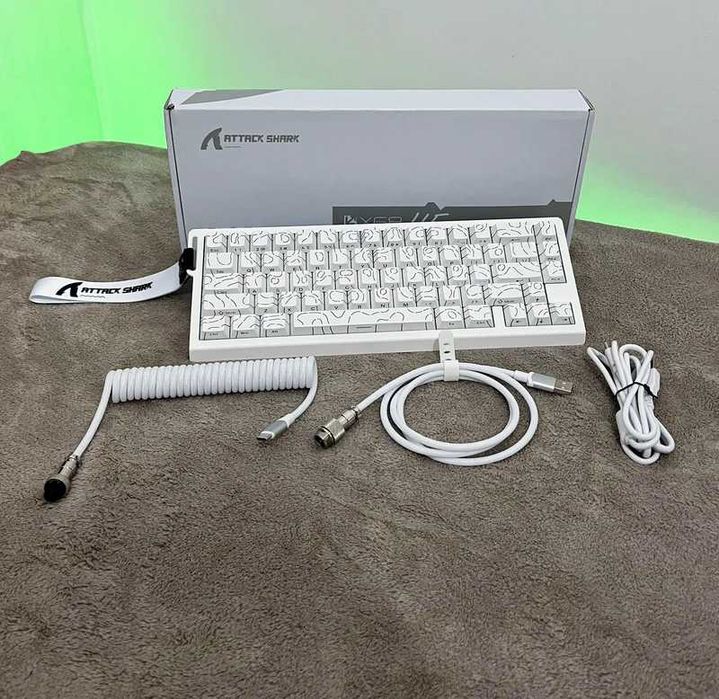 Tastatura cu Switch-uri Magnetice Attack Shark X68 HE