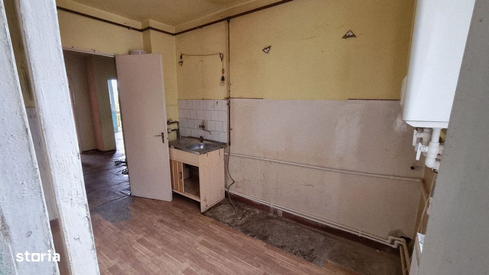 Apartament ultracentral 3 camere, balcon, 70mp