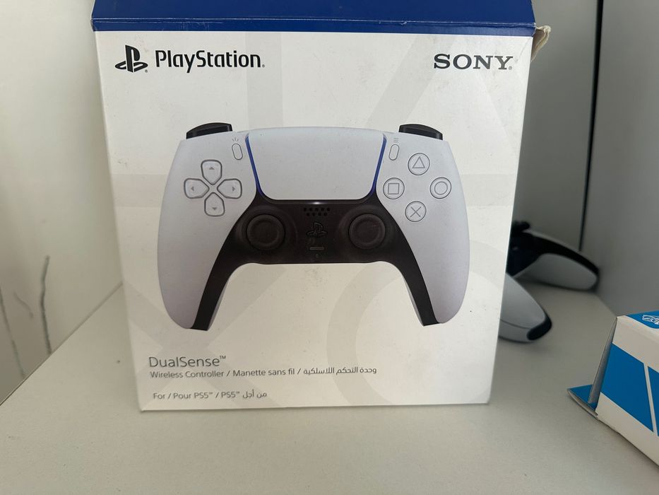 PS5 slim в отличном состояние