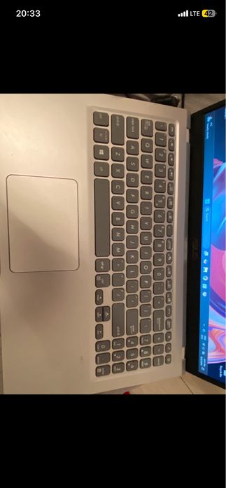 Vand leptop Asus !