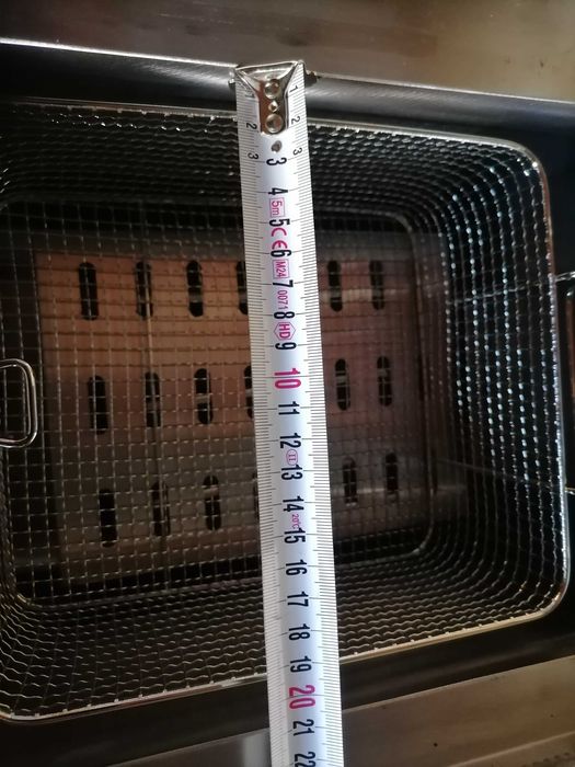 Фритюрници професионални фритюрник електр. чисто нови 8л.8+8л.