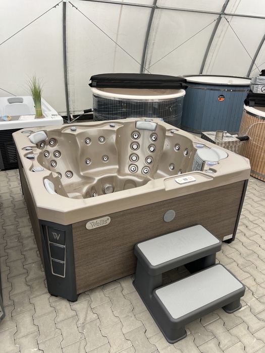 Jacuzzi Wellis Prague Life Deluxe Champagne, 6 persoane, 50 jeturi