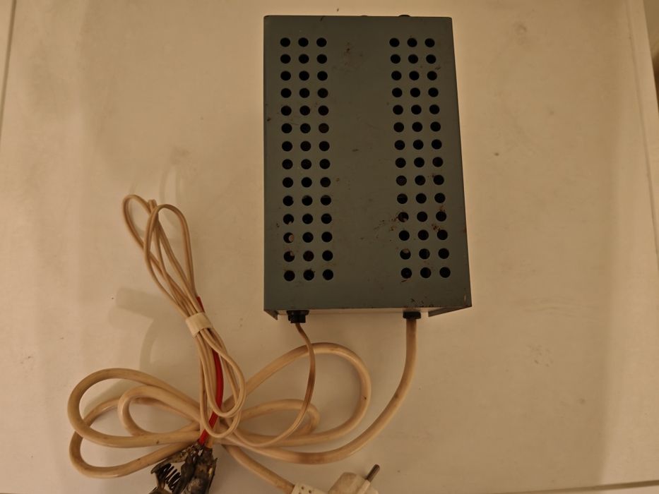 Зарядно за автомобилни акумулатори  АПС - 3ем.