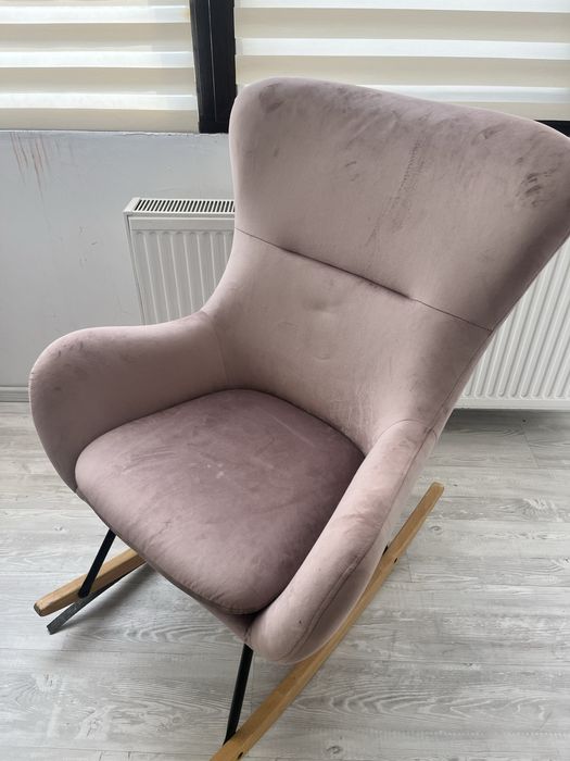 Scaun balansoar cu tapiterie plusata