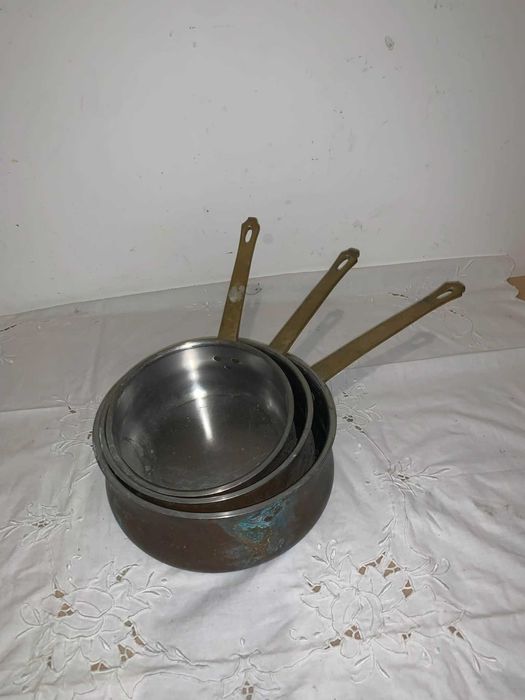 Set de 3 oale din cupru cu maner din bronz