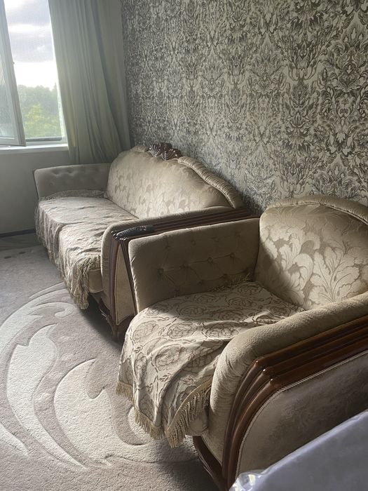 Диван с креслами