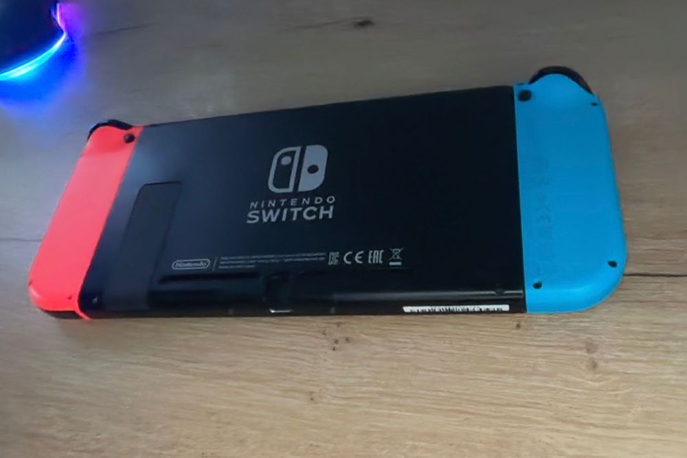 Nintendo Switch + MicroSD 256GB + Jocuri