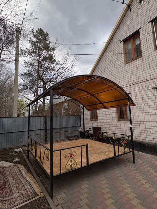 Беседка для частного двора,новый