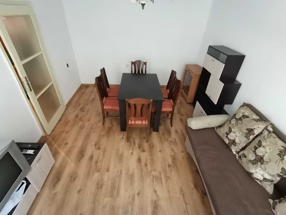 Дава се под наем Тристаен апартамент в Бургас, Лазур - 86 кв.м за 229.5 € - Снимка #3