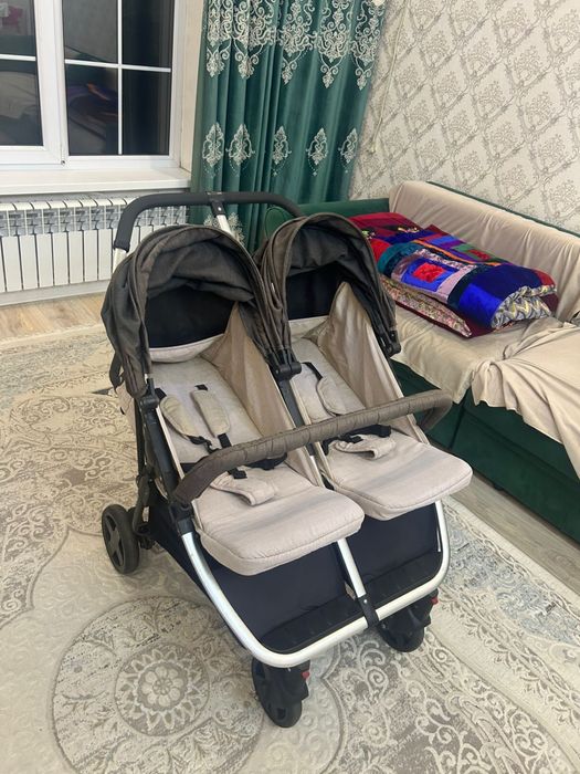 Коляска для двойни