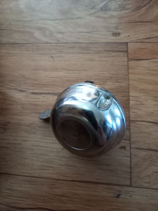 Продам  сидушку советскую(кожанную)  велосипедную