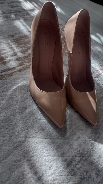 Маркови обувки ест.кожа 38 номер