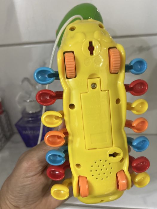 Бебешка играчка музикална гъсеница Playgo Giggling Германия