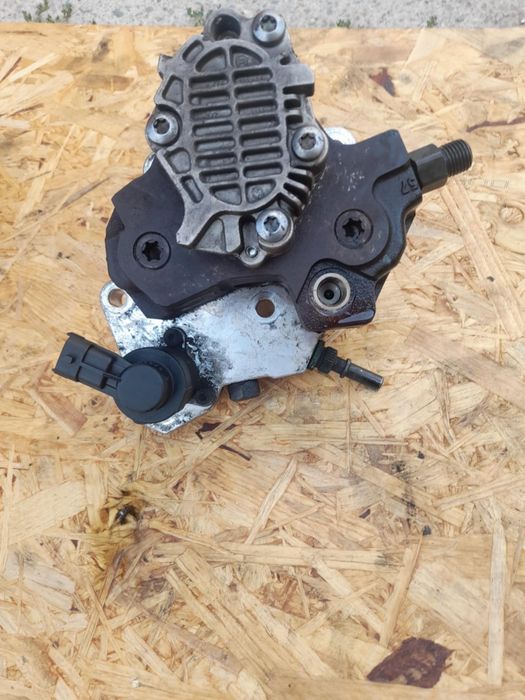 Vand Turbo si pompa analta Renault Laguna motor 2.0 dci 150 cp perfect