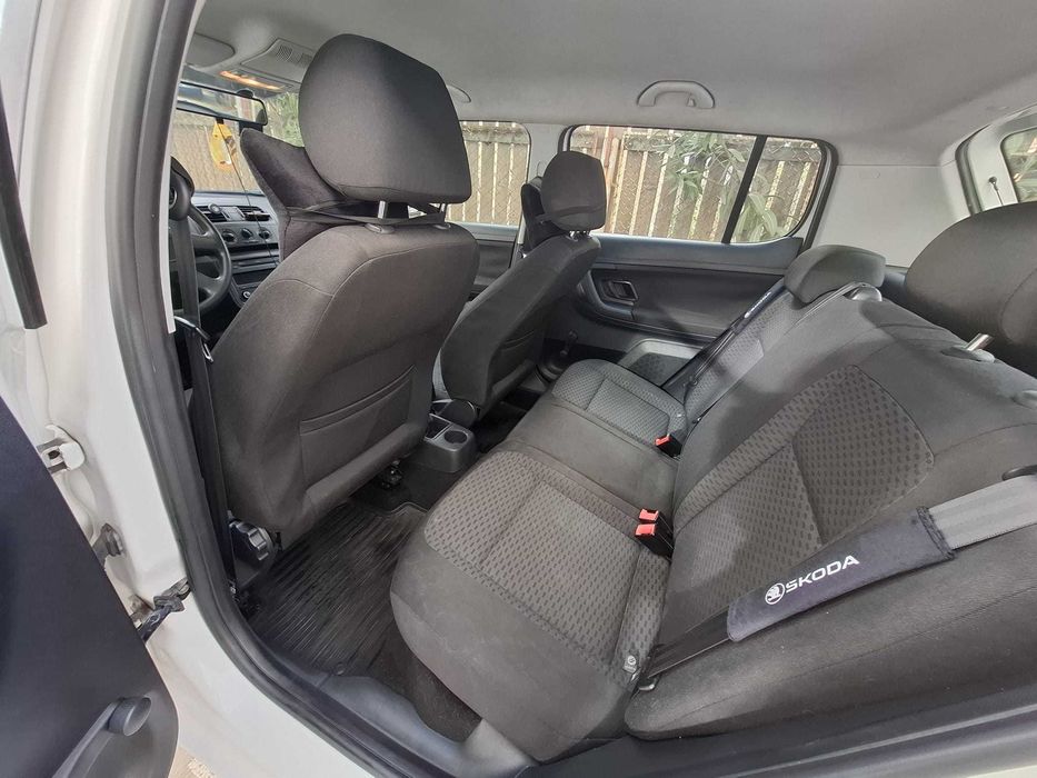 SKODA Fabia 2012 — imagine 5