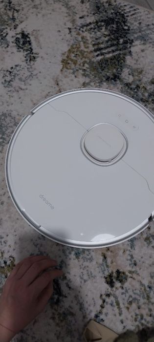 Продаю робот пылесос Dreame Bot L10