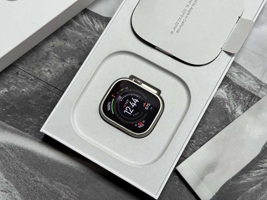 Apple Watch Ultra 49mm Titanium + Cellular Гаранция