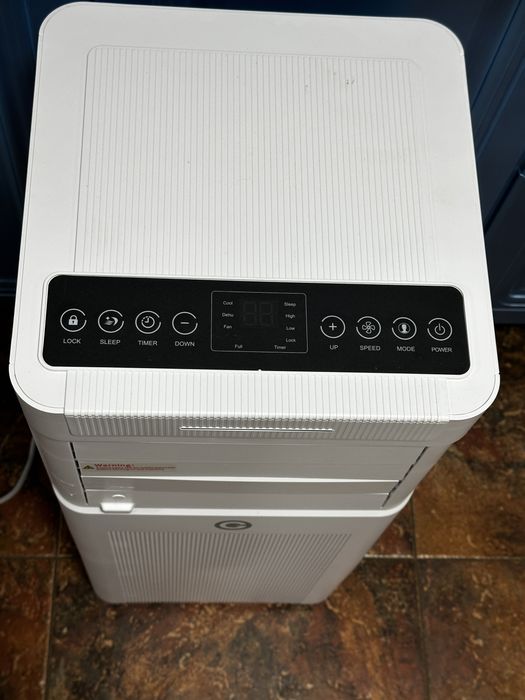 Aparat Aer Conditionat Portabil 9000 BTU – Racire, Ventilator, Dezumidificare si Mod Somn, Clasa A