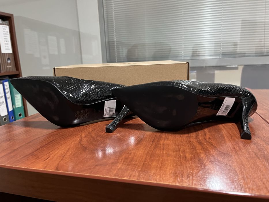 Дамски обувки с ток DUNE London