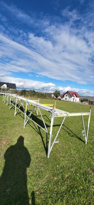 Podine cu tot ce se vede