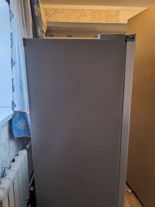 Холодильник двухкамерный