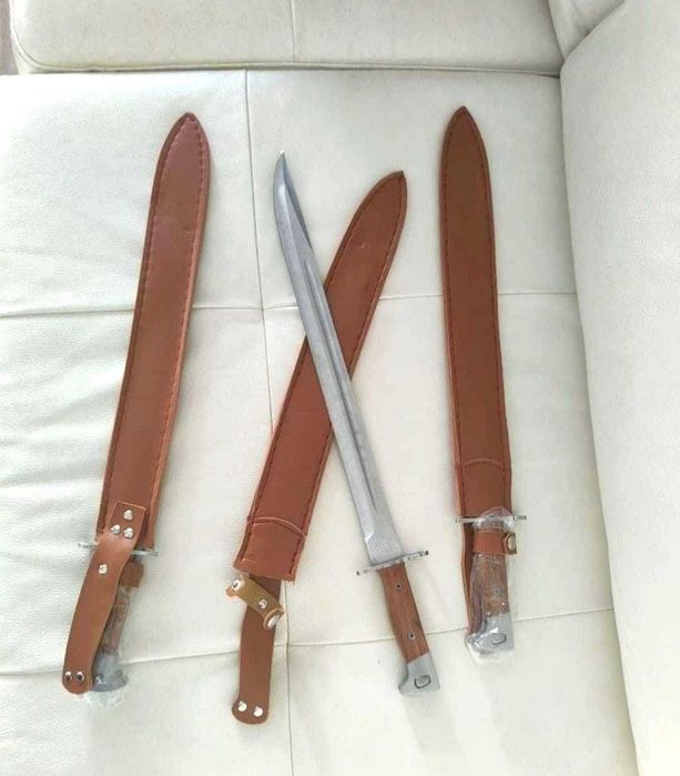 Maceta Vânătoare 50cm model AK47 cu husa piele, Baioneta 50cm