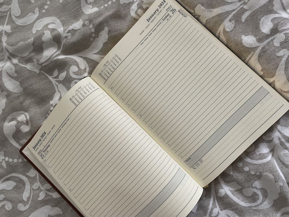 Луксозен кожен бележник