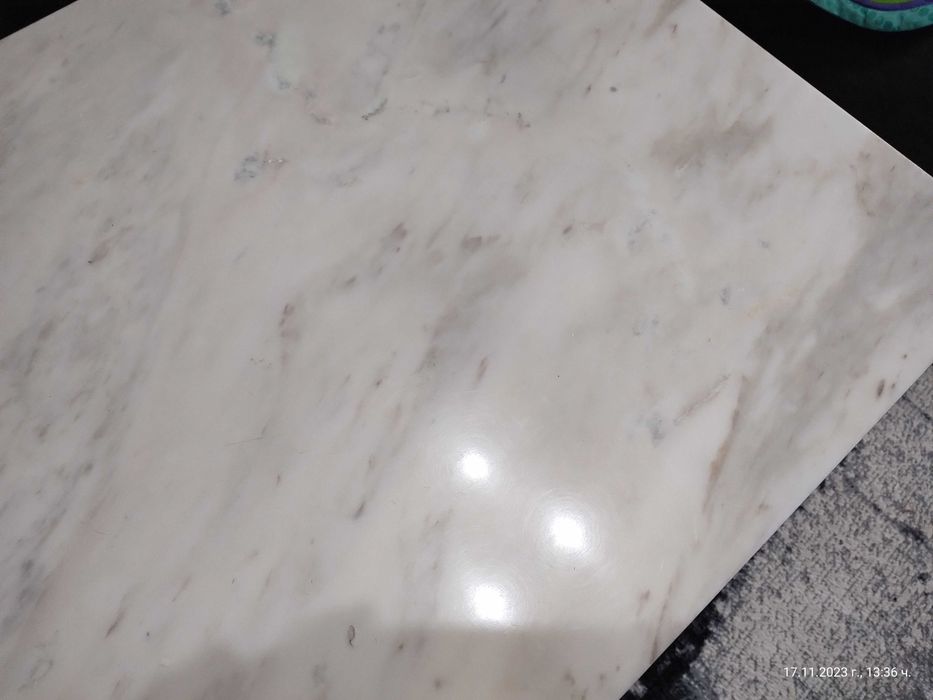 мраморна плоча бяла