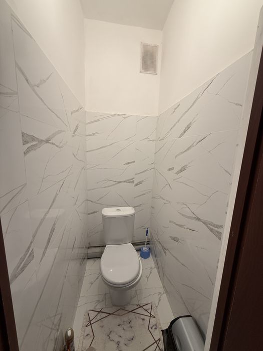 Подселениеге қыздар керек