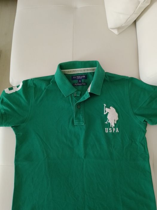 Vând tricou polo ,produs original, mărimea M,produs calitate