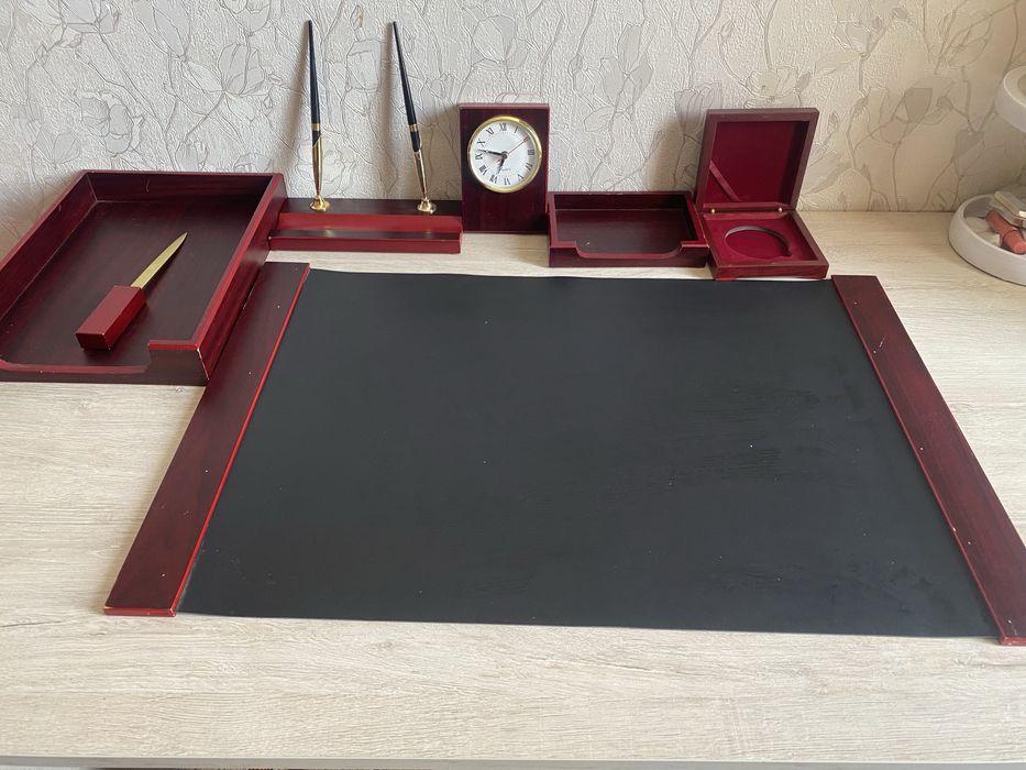 Ofis stoli nabori, ko’p predmetli yog’och to’plam