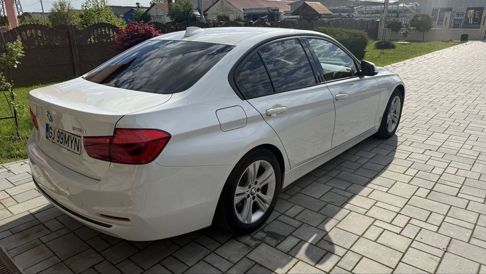 BMW 3 Series 2018 — imagine 5