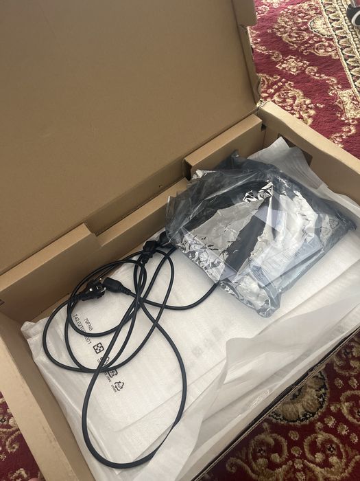 Монитор Dell 27” FullHD