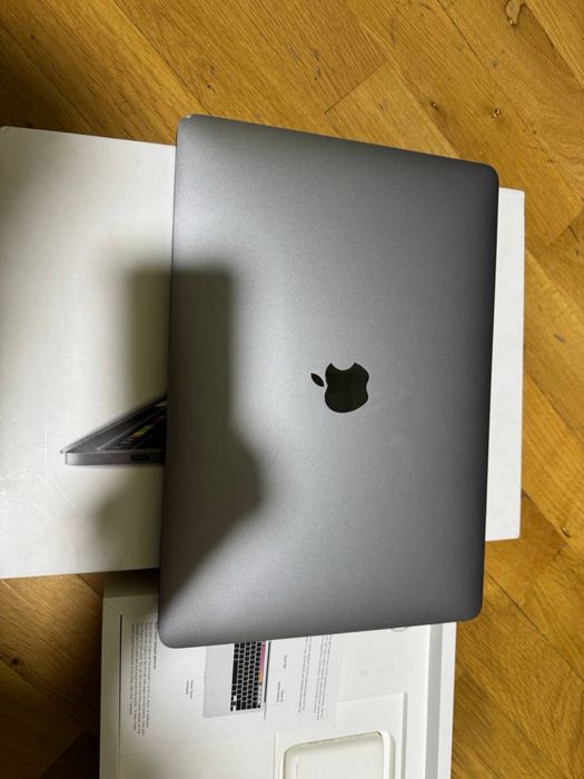 Macbook Pro 2020 1 ТБ